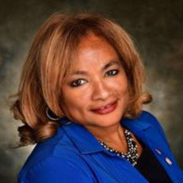 Lisa Long Jackson, Senior Vice President, Pinnacle Bank